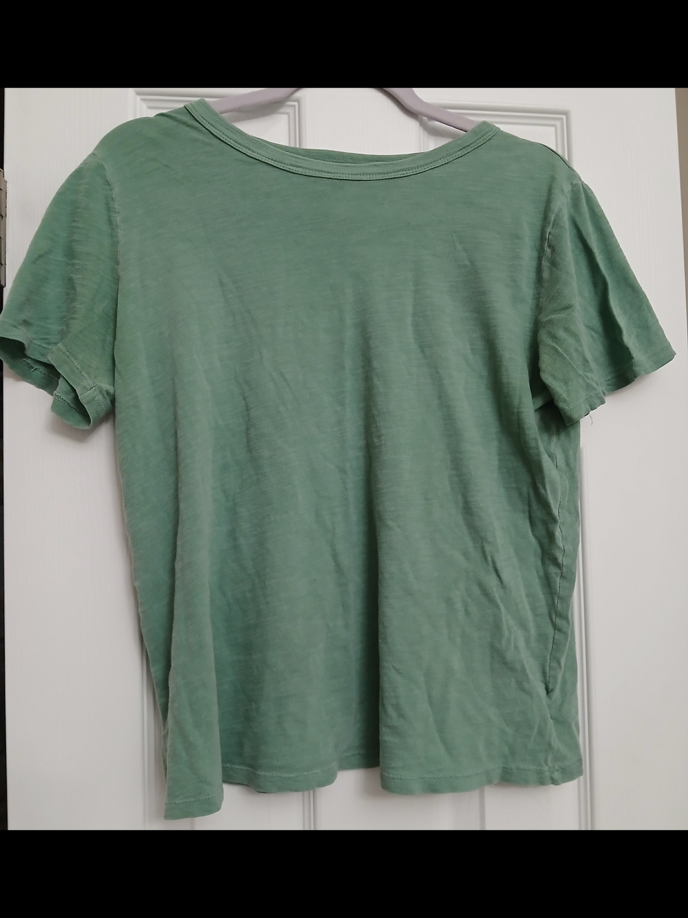 Old Navy Everyday Tee in Sage Green